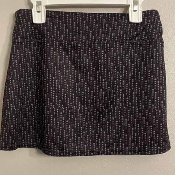 🔥3/$30 Athleta Printed Power Mesh CYA Micro Skirt Black Galaxy Dots Athletic - Picture 7 of 13